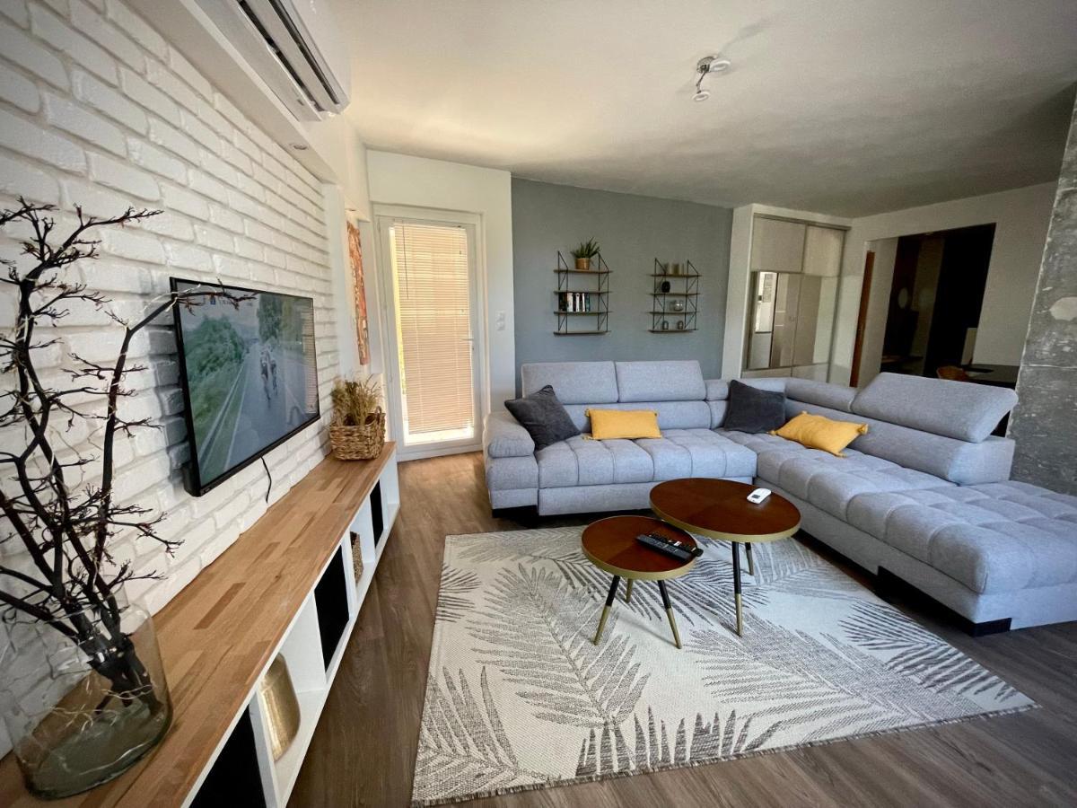Tres Bel Appartement Central, Au Calme Avec Balneo Perpignan Zewnętrze zdjęcie